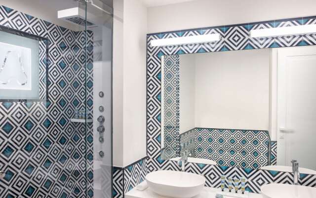 Pazziella Garden & Suites
