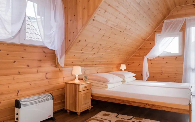 Holiday Homes With Pool, Rewal