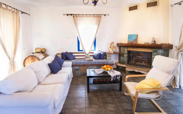 Mantilida Villa & Studio