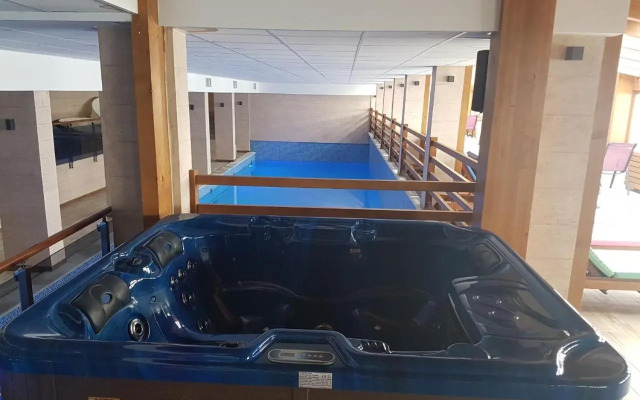 Ogi & Una Premijer 42