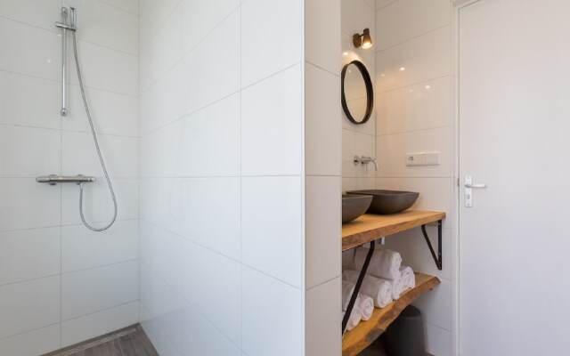 Lovely, Modern, 4-person Apartment in the Heart of Koudekerke