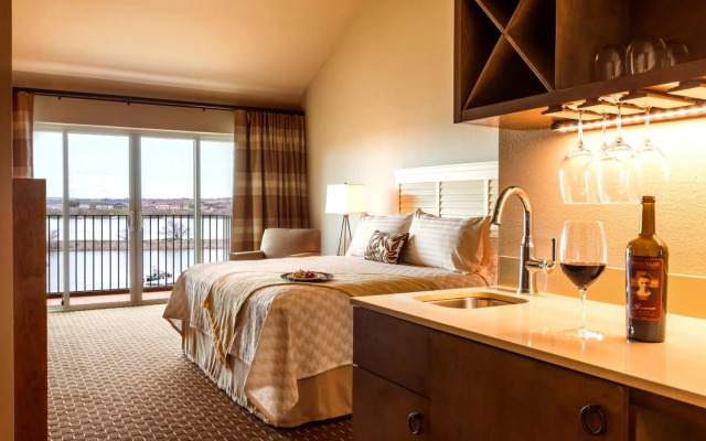 The Lodge at Columbia Point