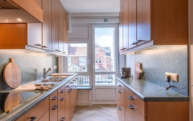 Lovely Apartment With Lateral sea View