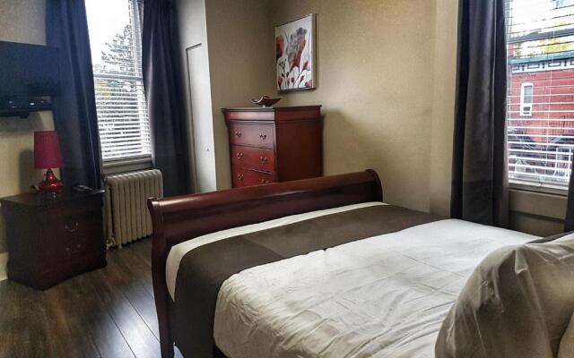 Cozy 2-Bedroom Apartment #25 by Amazing Property Rentals