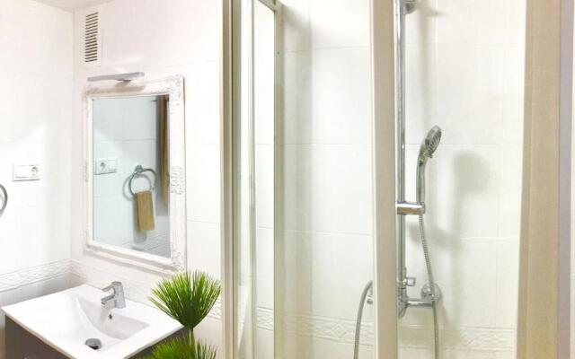 Skysea Malaga Centro frente al Rio