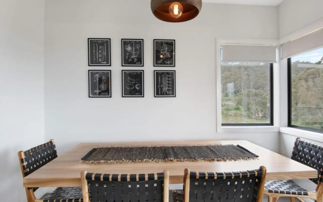 Black Diamond Retreat