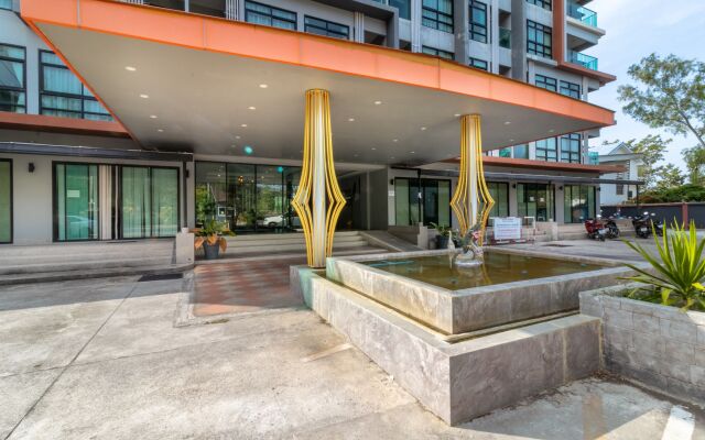 Golden Manora Hotel Bangtao Beach