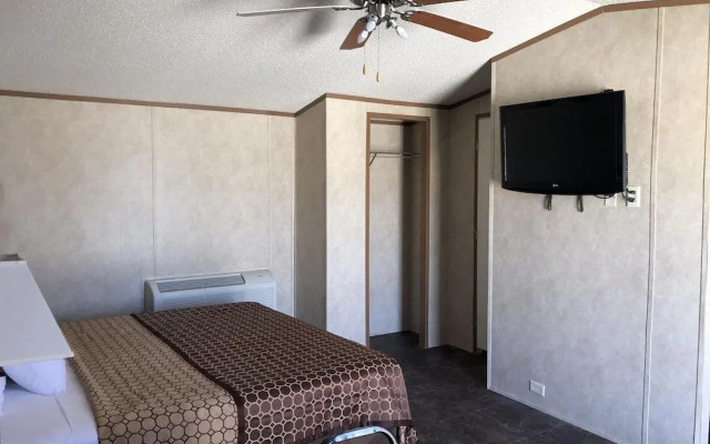 Monahans Country Inn