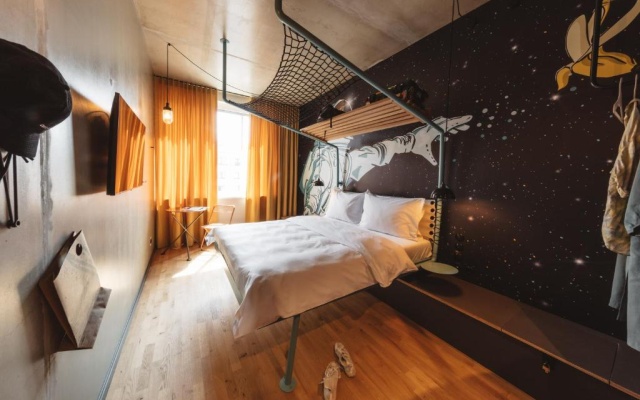 Double room (full double bed)