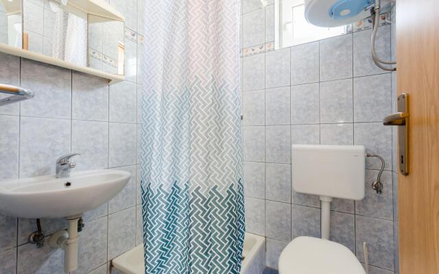 Apartments Ester in Lopar - island Rab