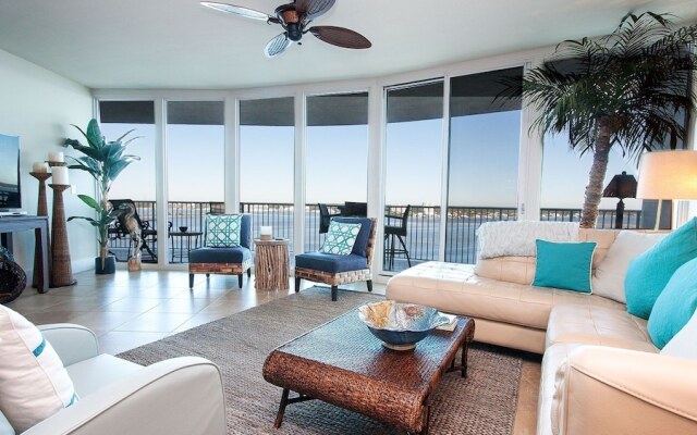 Crd1005 3 Bedroom Condo