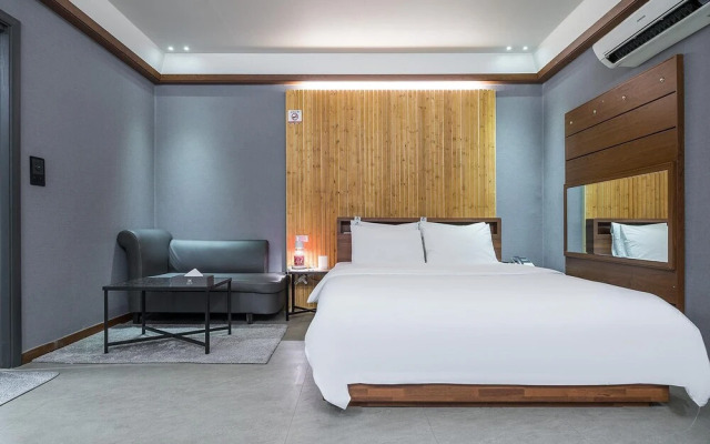 Sky Hotel