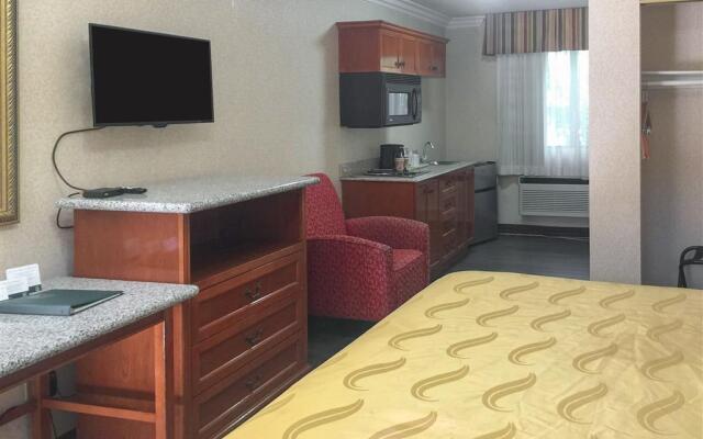 Quality Inn & Suites Oceanside near Camp Pendleton