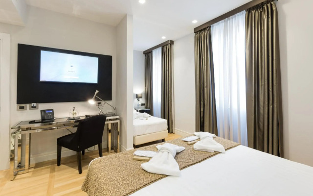 Floris Hotel