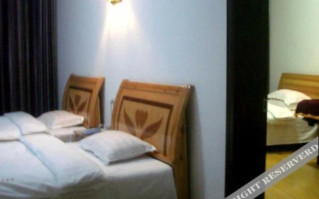 Zhenyuan Sunny Hotel