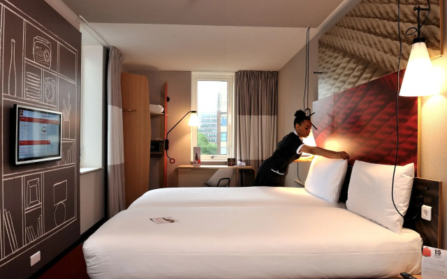 Ibis Rotterdam City Centre