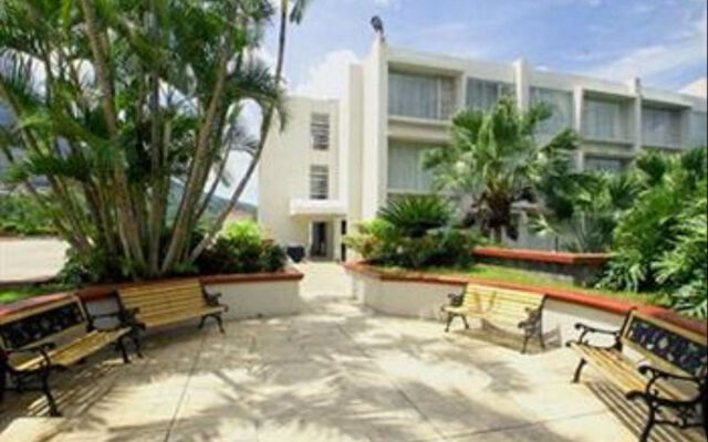 Plaza Hotel and Suites