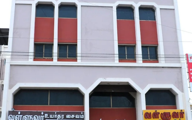 Hotel Valluvar