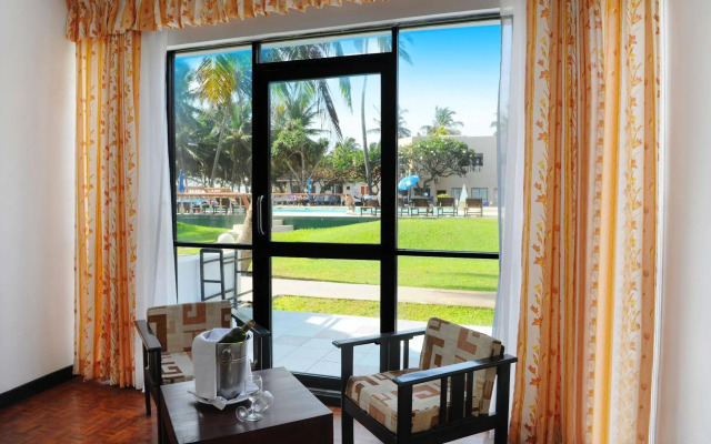 Golden Star Beach Hotel