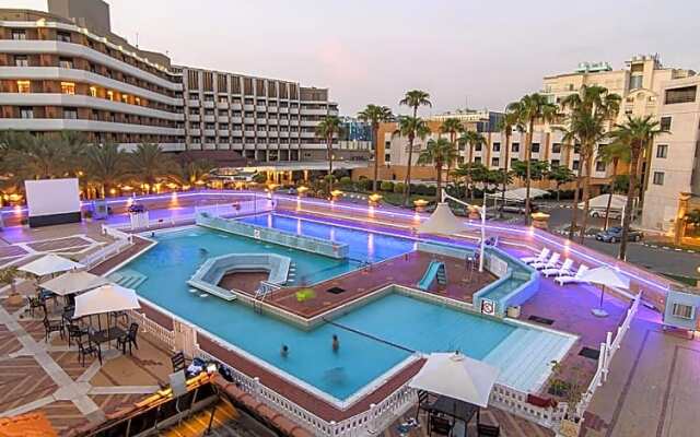 Manazeli Al Corniche Hotel