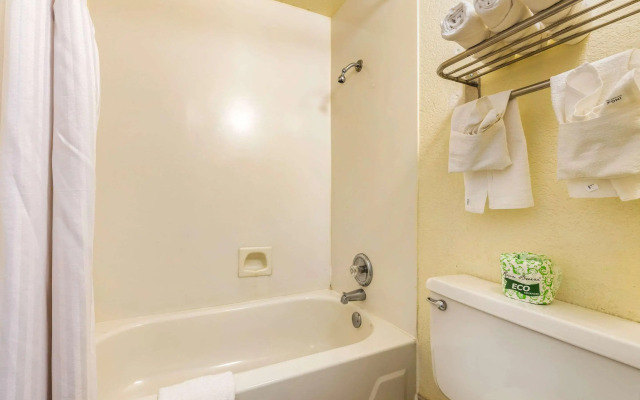 Rodeway Inn Pueblo