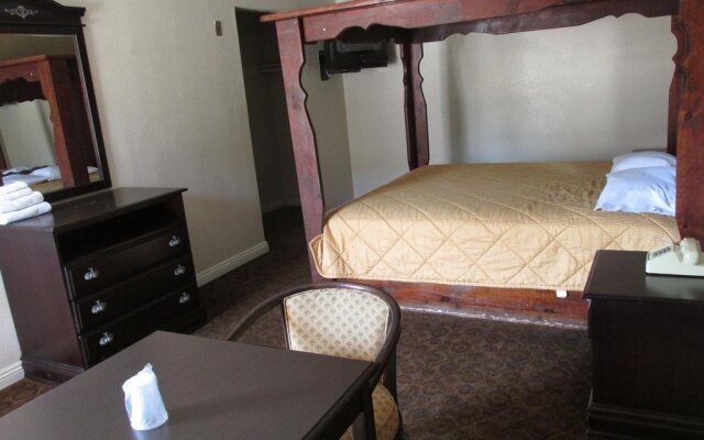 Oak Tree Motel