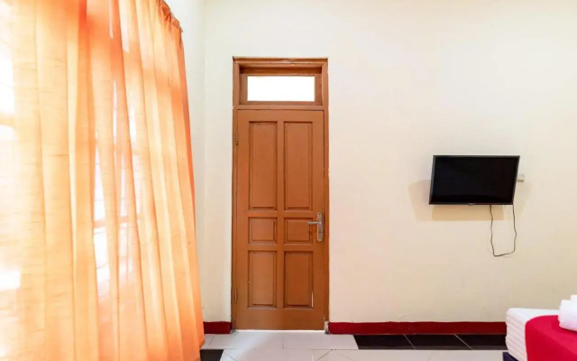 Permata House by OYO Rooms