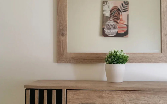 Kallisti 2BR Apt & Balcony in Nea Smyrni