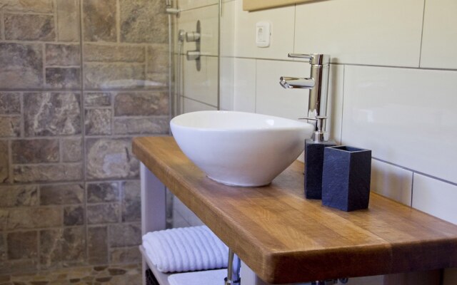 Ecolodge Selvitelle - Sustainable Retreat Amidst Olive Groves in Cilento