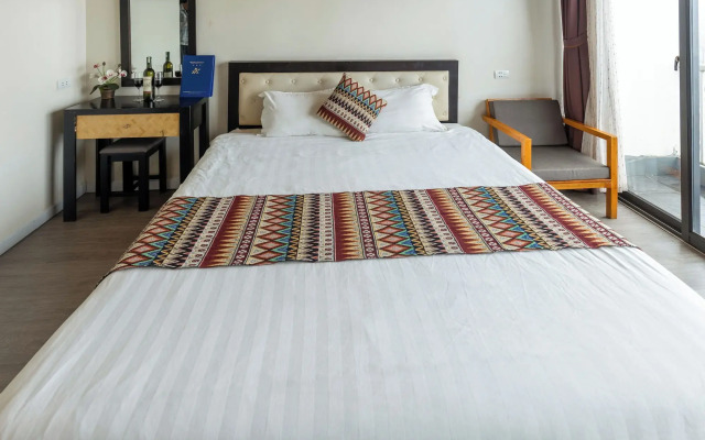 Phuong Nam Mountain View Hotel
