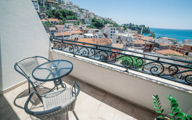Hotel NOBEL Ulcinj
