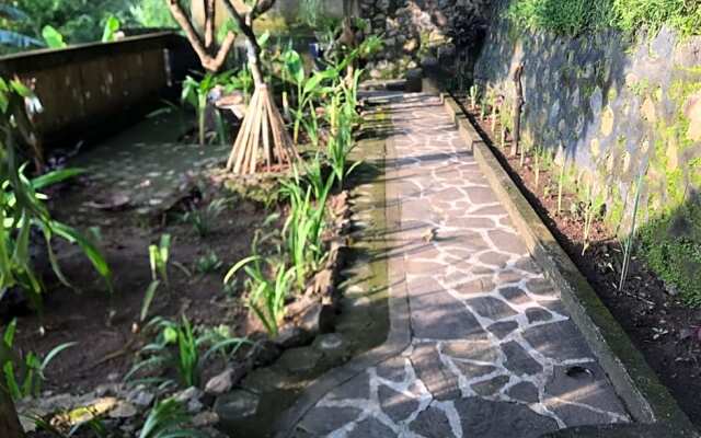 Sasak Lebung Home