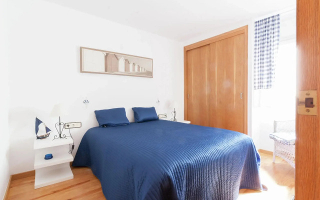 Luxury Apartment in L'Escala Catalonia with Beach Nearby