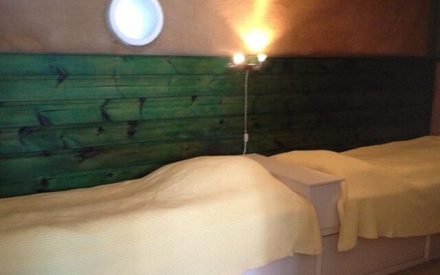 Pensionat Villa Strandly, Bed & Breakfast