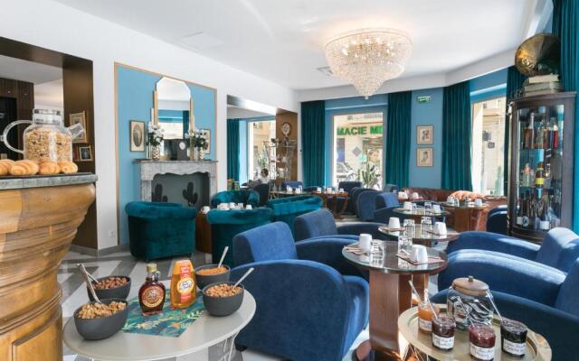 The Jay Hotel by HappyCulture