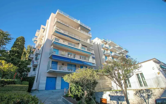 Sofy Apartment- Sea View & Private Parking