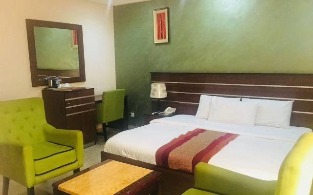 Whitehouse Hotels & Conference Centre
