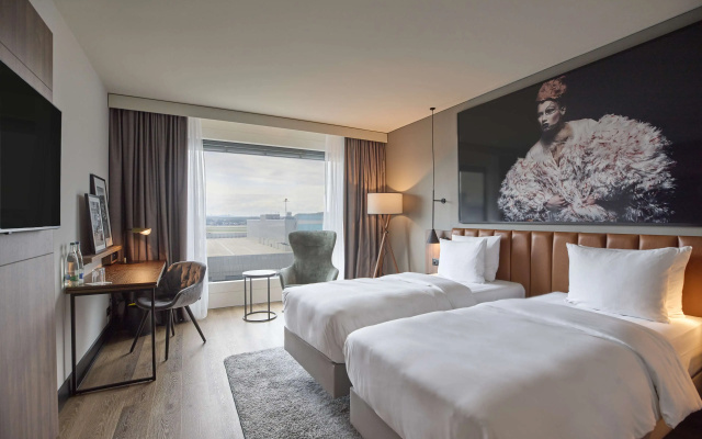 Radisson Blu Hotel Zurich Airport - Image 4