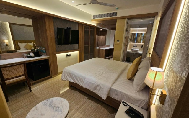 Hotel Golden Nest - Thane