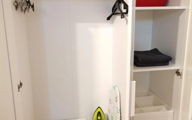 STUDIO Piata Victoriei (Victoriei Square)