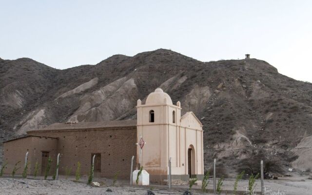 Los Colorados Hostal