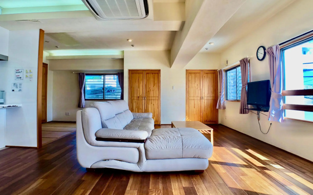 rob cond – Guest Rooms – Naha