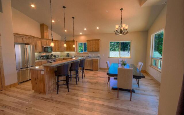 Hole in One Hideaway