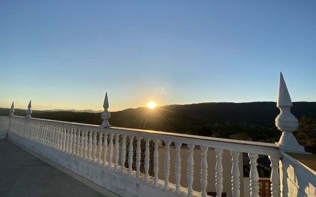 Pousada Maria Monteiro