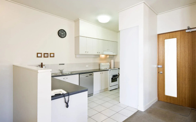 Lornebeach Apartments