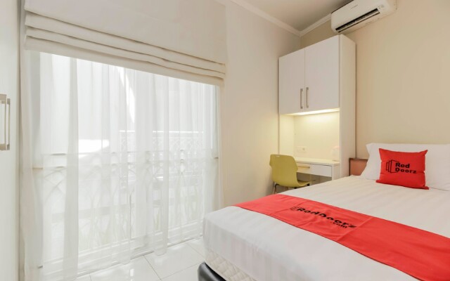 RedDoorz Syariah Plus @ Jatibening