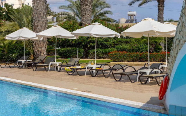 Seagull Hotel
