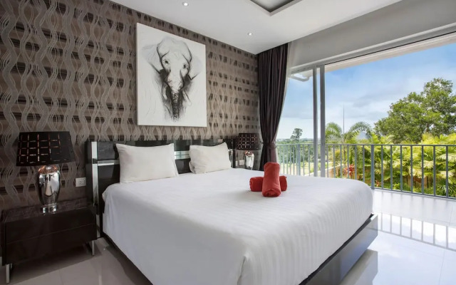 Seaview Pool Villa Dragon D in Tropics