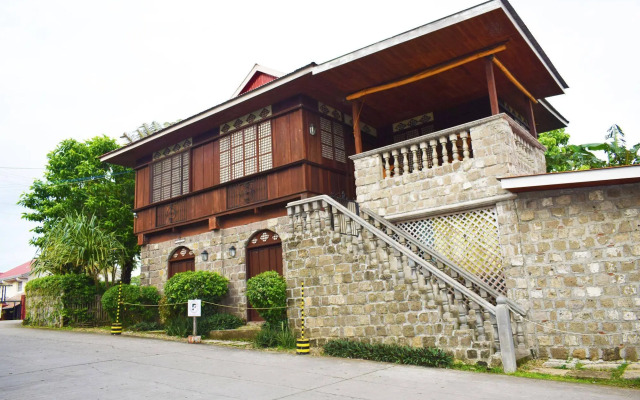Paradores Del Castillo