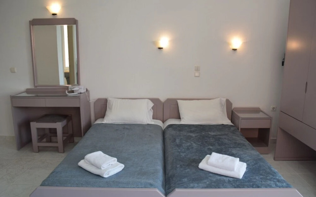 Rhoe Seaside Apartments